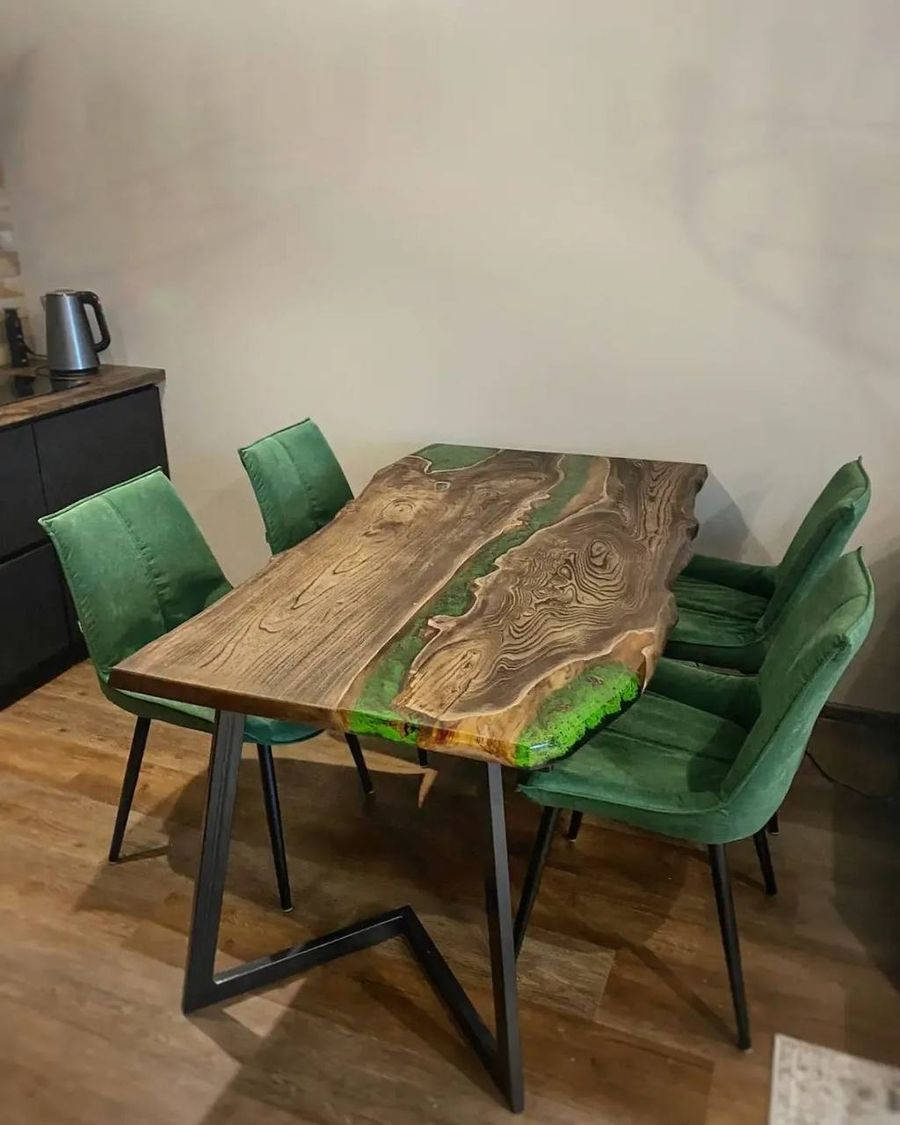 кухонный стол и стулья