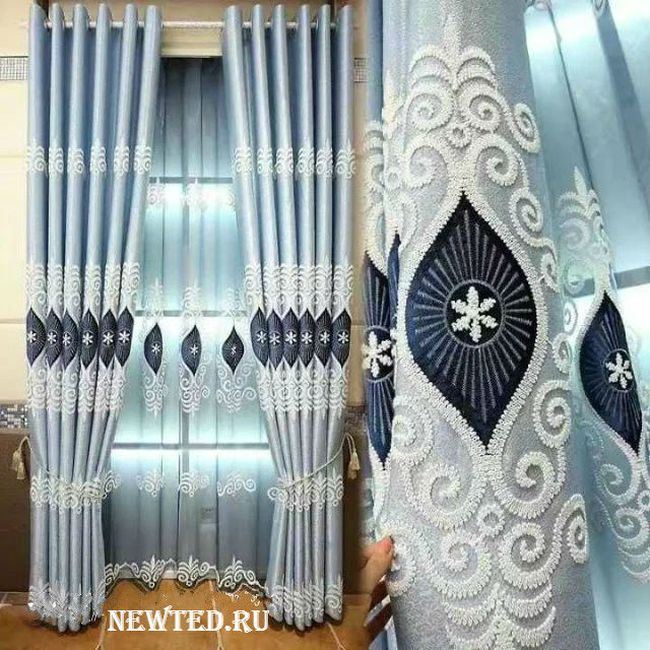 современные голубые шторы с вышивкой 